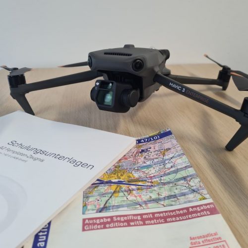Einsteigerschulung mit praktischem Flugtraining