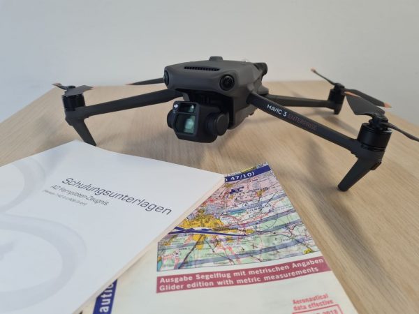Einsteigerschulung Einsteigerschulung mit praktischem Flugtraining